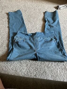 Amanda Pull On Jeans Sz 12 NWOT